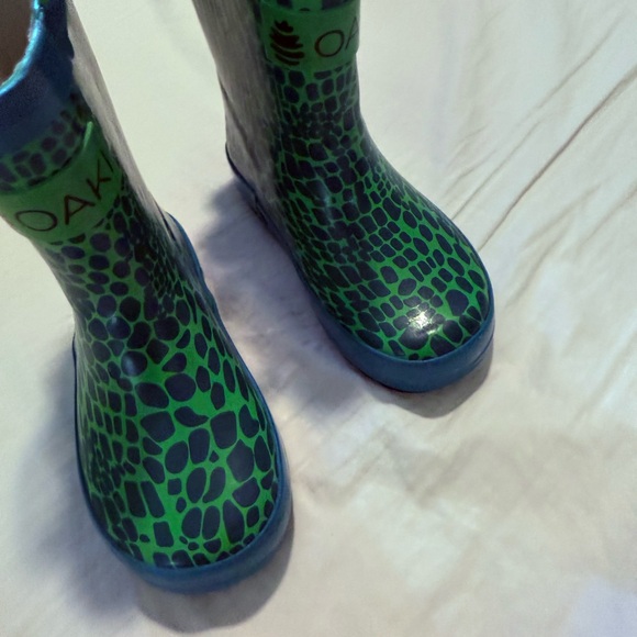 OAKI Rain Boots - Picture 2 of 6